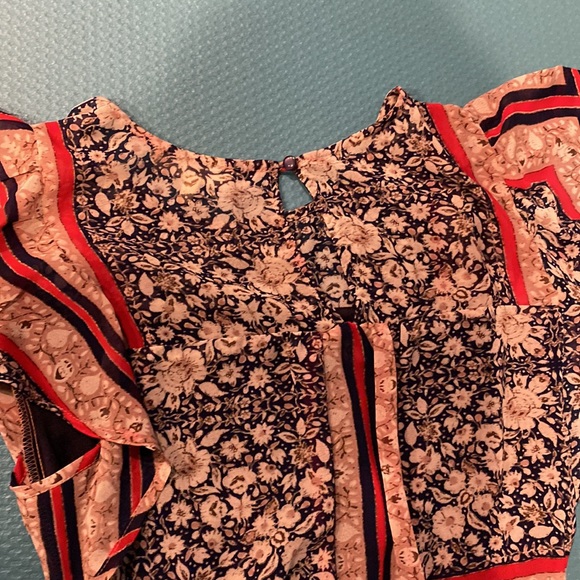 Flutter sleeve Monteau Size Medium - Picture 3 of 4